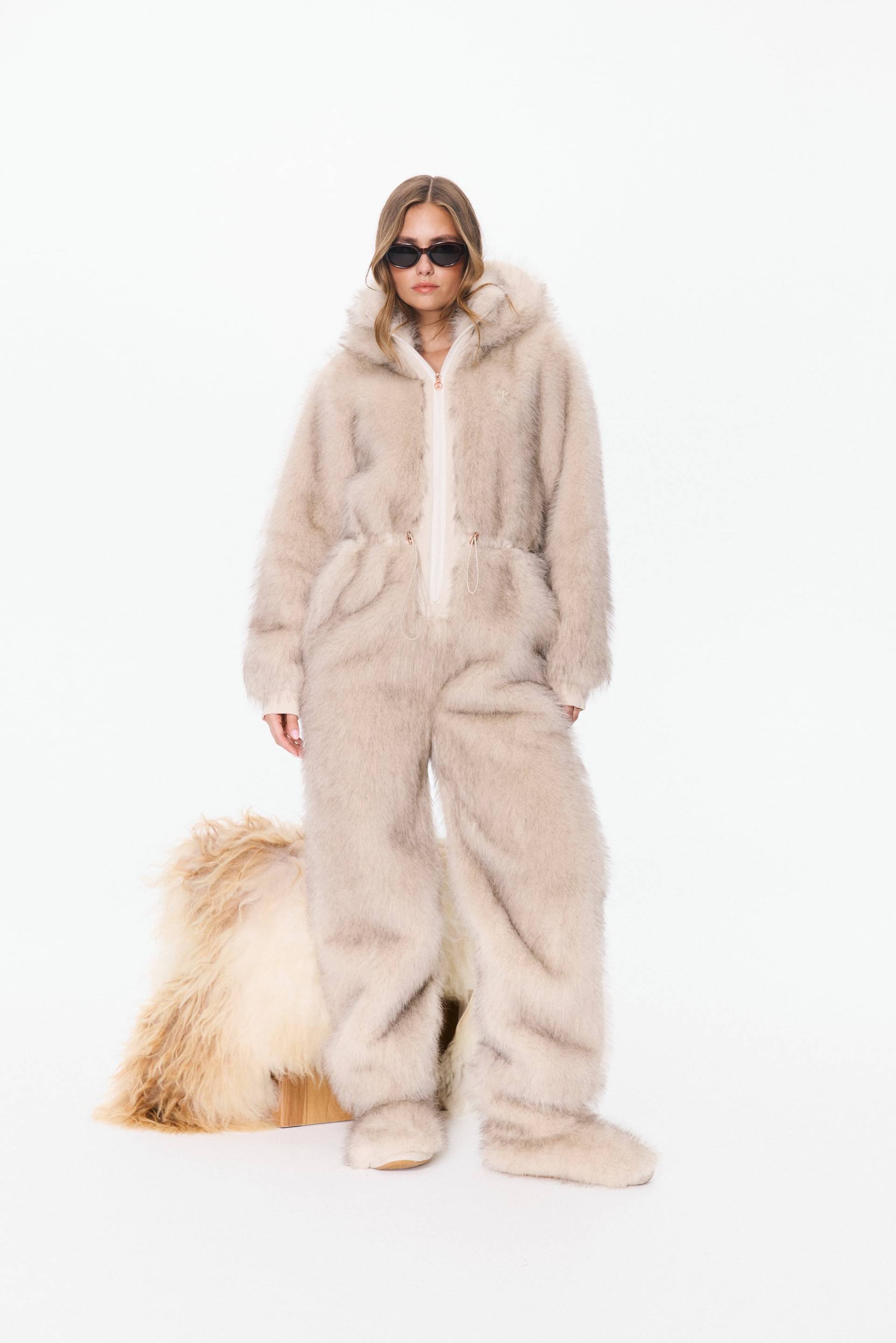 Onepiece The Housewife Jumpsuit Beige - 9