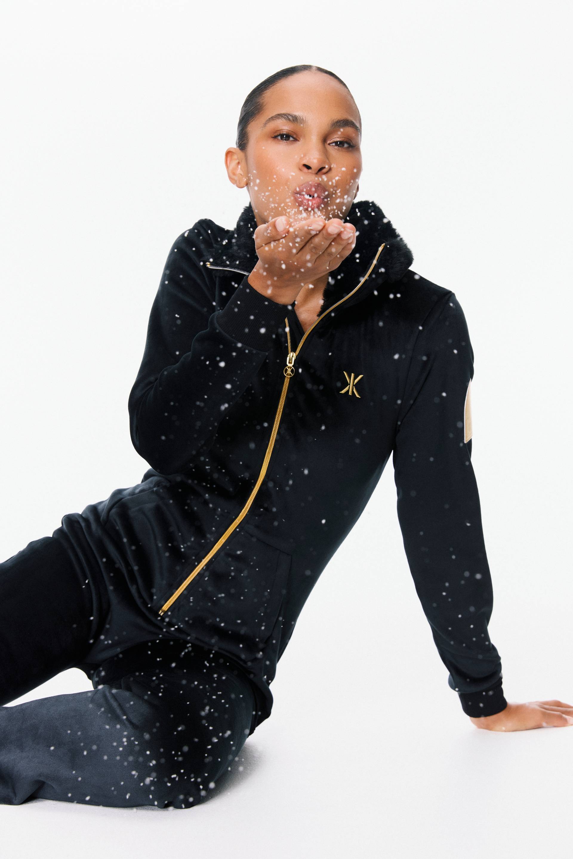 Onepiece Alps Soft Velvet Flared Jumpsuit Black - 9